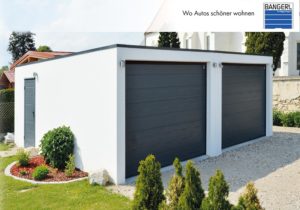 Bangerl Betonfertiggarage - Doppelgarage Exklusiv mit 2 Sektionaltoren, Dachranddesign und Nebeneingangstüre